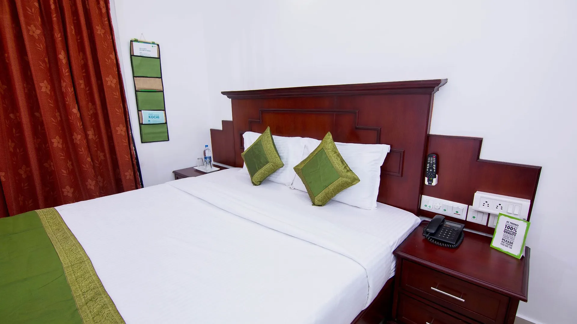 Hotel Treebo Center Point Kochi
