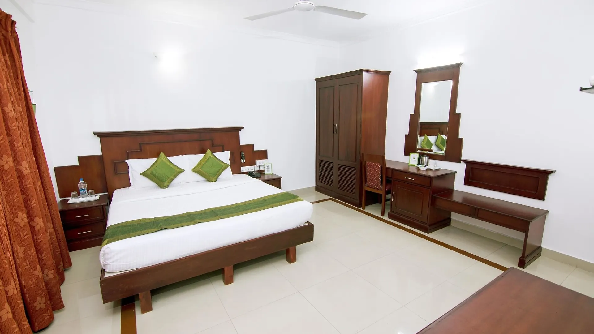 Hotel Treebo Center Point Kochi 3*,  India