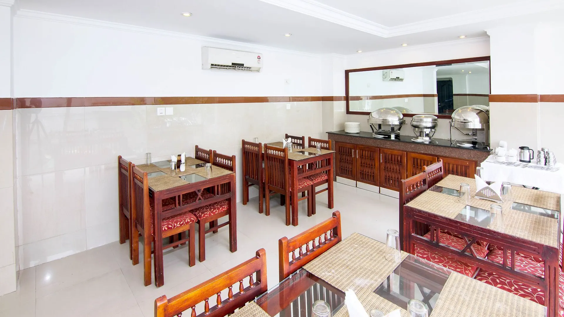 Hotel Treebo Center Point Kochi